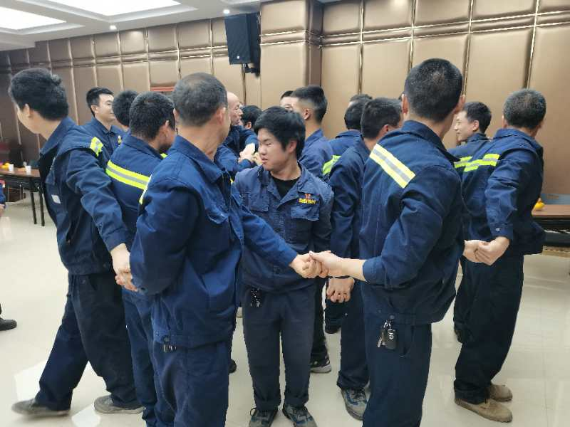 傾聽心聲，攜手前行——鑫政鋁業(yè)召開第三期新員工座談會