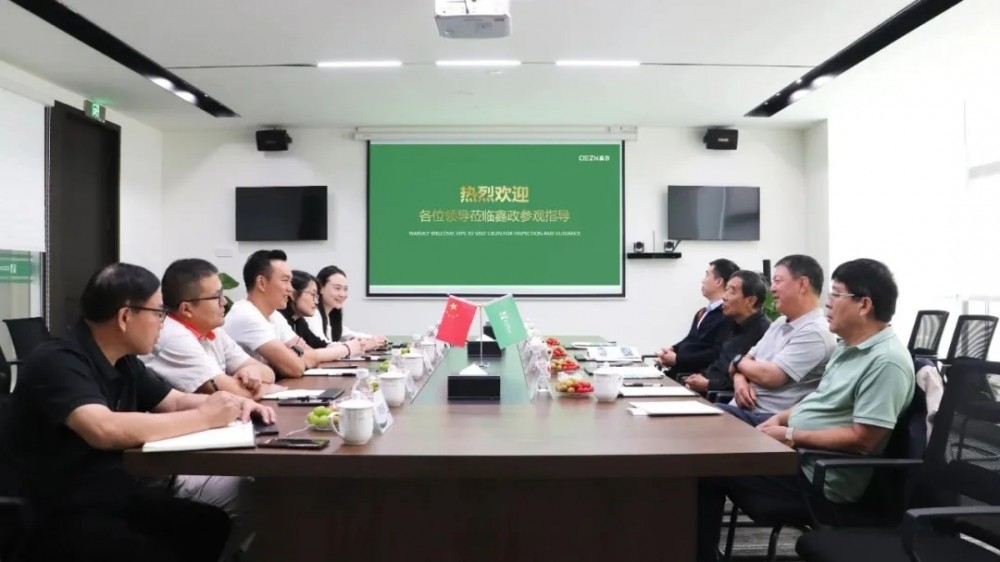 中國模板腳手架協(xié)會理事長陸貽杰一行來訪交流